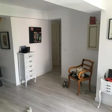Escapade Provencale مونتاينا